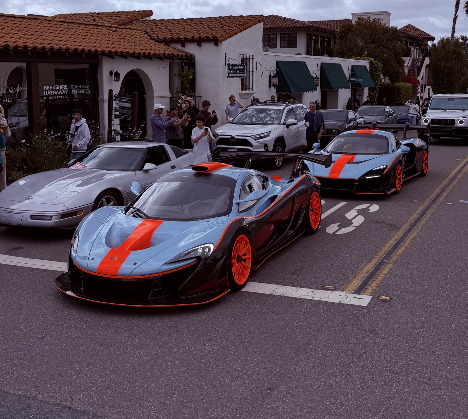 A McLaren P1 in Gulf livery
